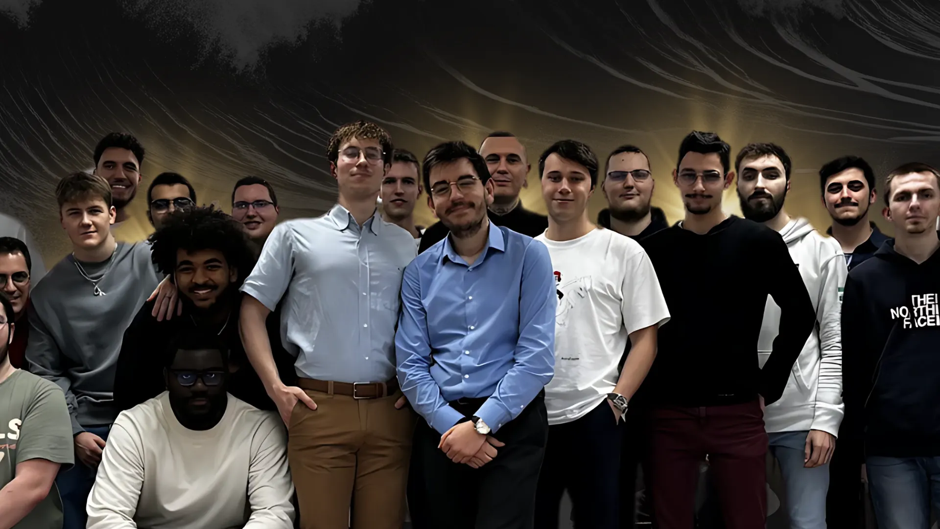 Steven en photo avec toute la promotion d'ingénieurs informatique de Mastère 1 du CESI Strasbourg